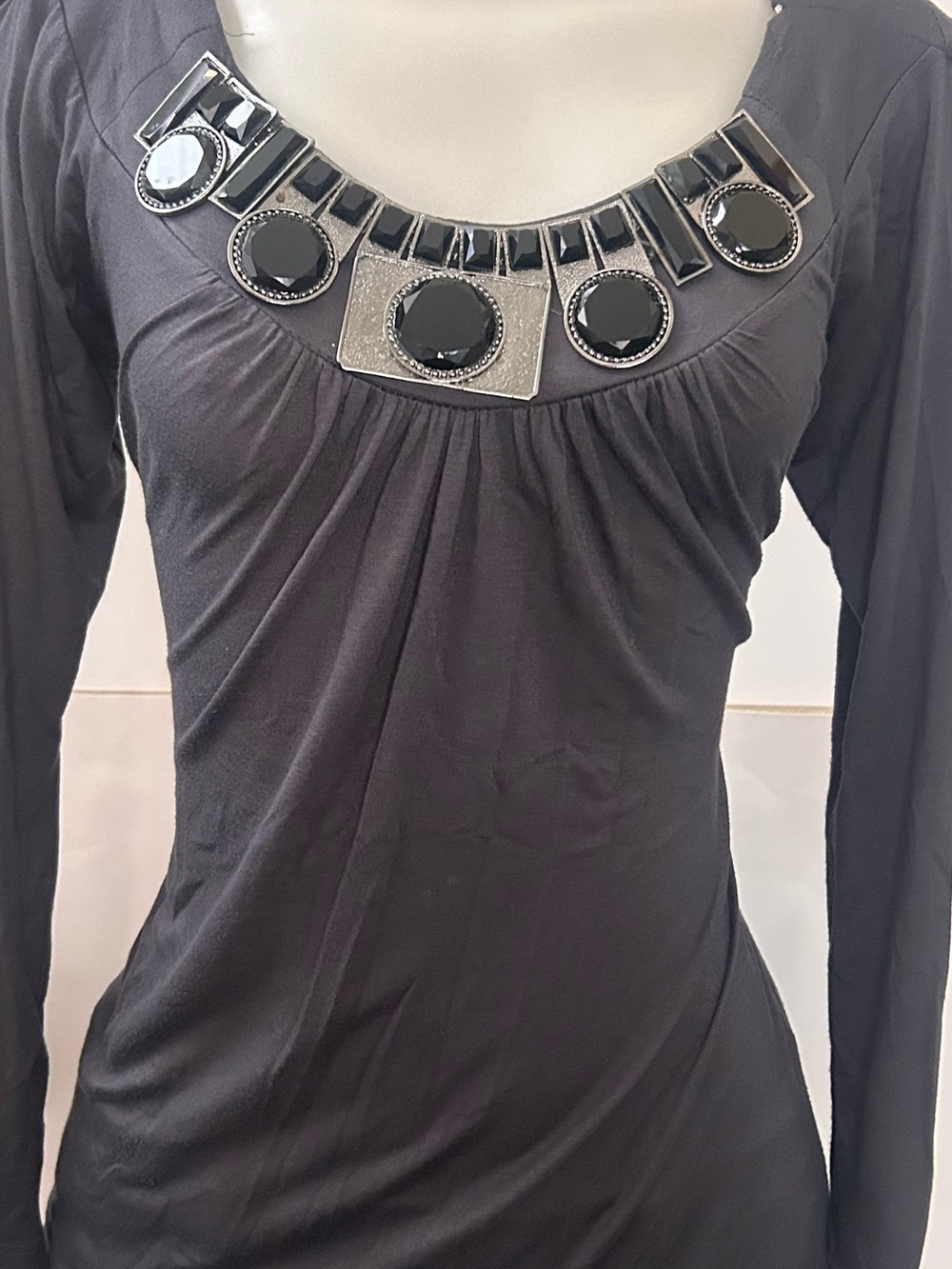 UNYX Women Black Long Sleeve Tunic Top Embellished Gem Neckline M L